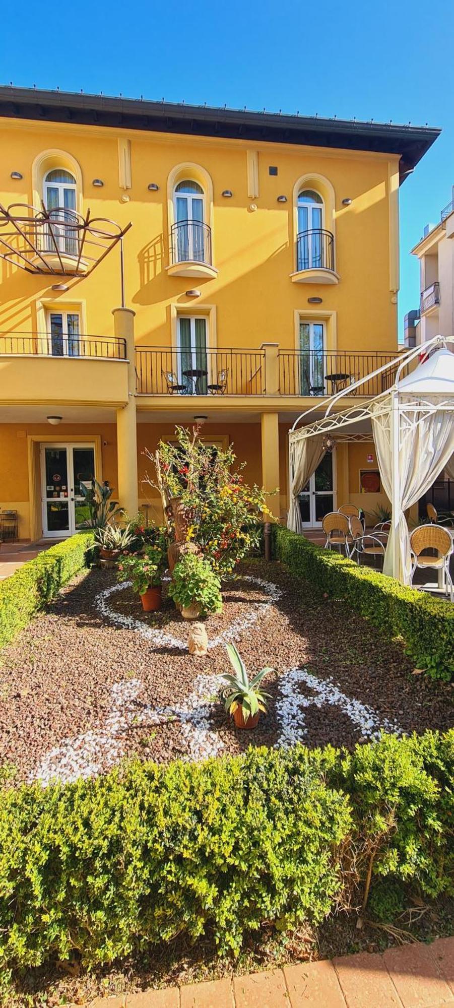 Hotel Alibi Rimini Eksteriør billede