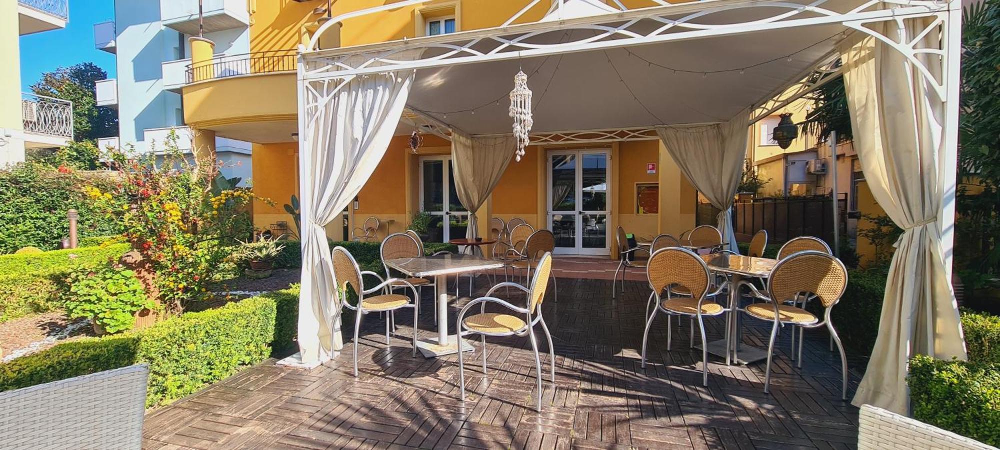 Hotel Alibi Rimini Eksteriør billede