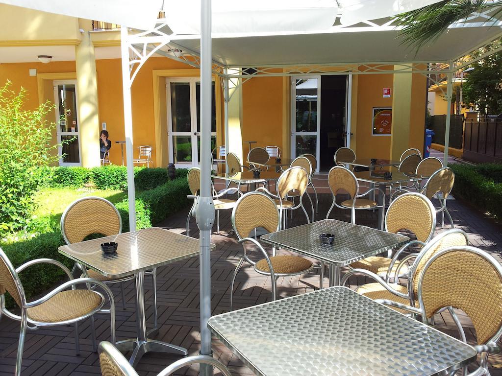 Hotel Alibi Rimini Eksteriør billede