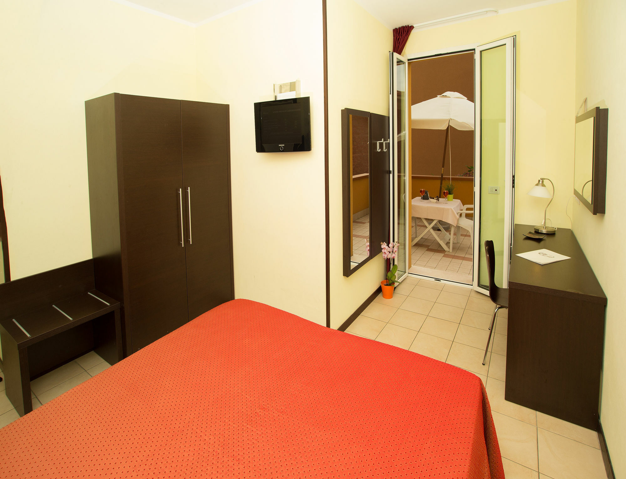 Hotel Alibi Rimini Eksteriør billede